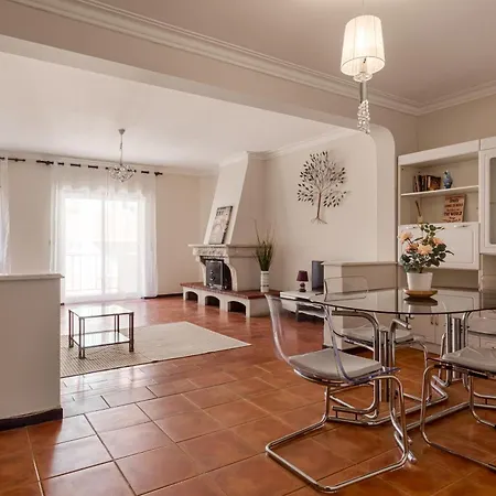 Apartment Joivy Gorgeous In Alcabideche